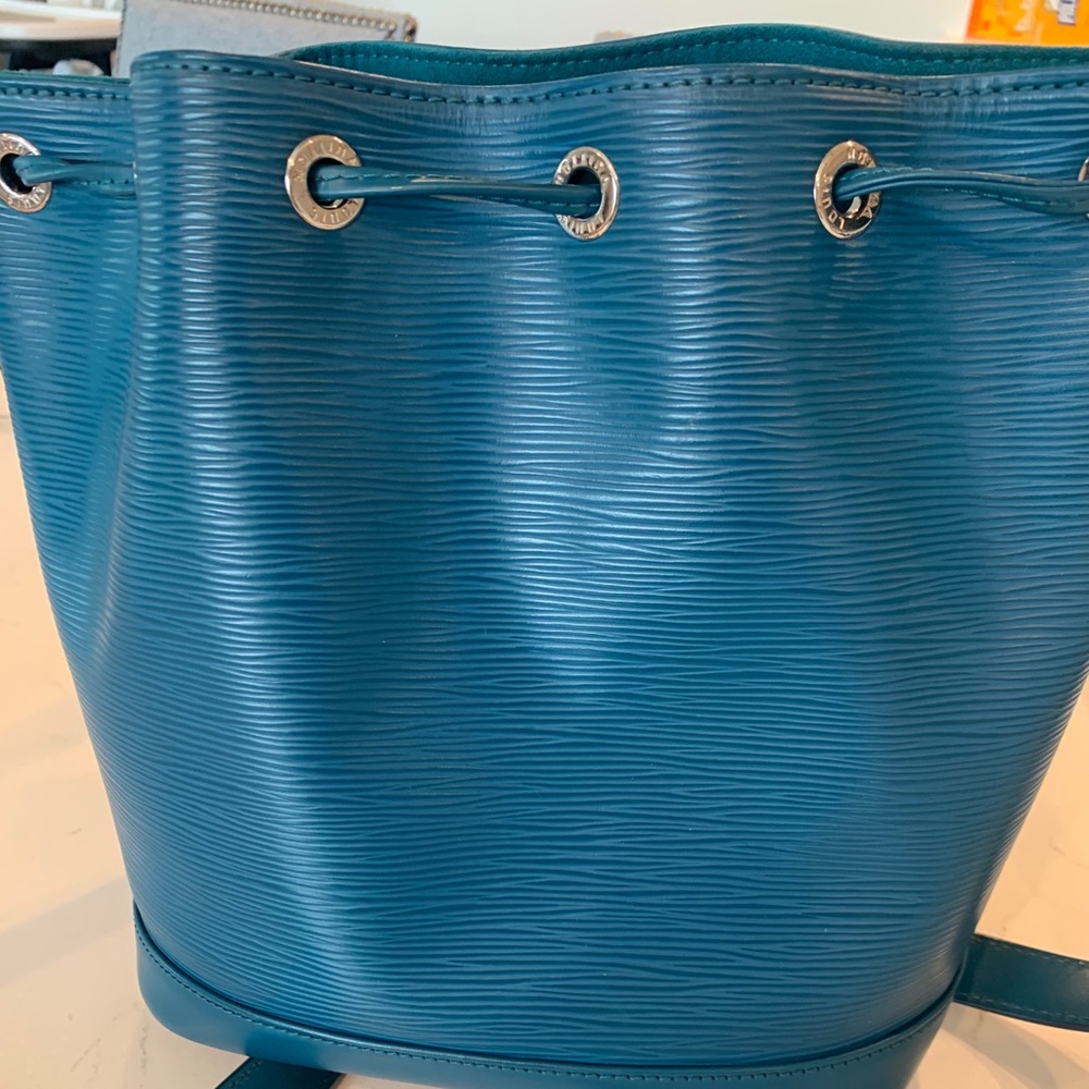 Louis Vuitton Epi Leather Noe BB bag - Picture 8 of 12